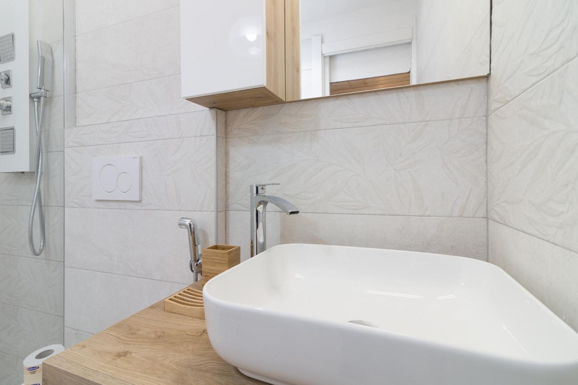 Nel Cuore Dei Navigli - Home Suite Милано Екстериор снимка