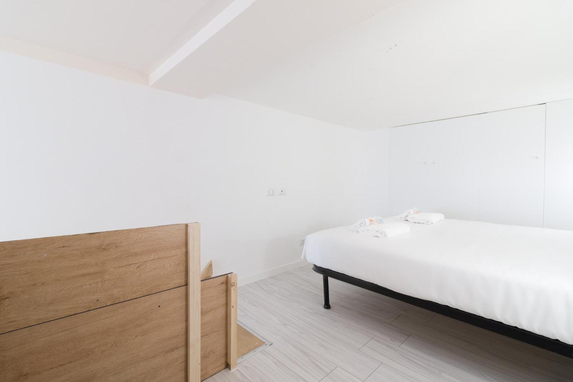 Nel Cuore Dei Navigli - Home Suite Милано Екстериор снимка